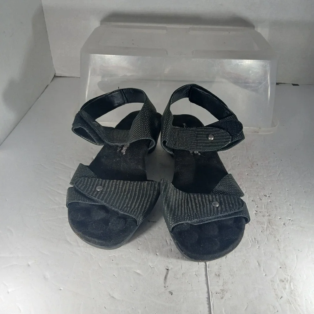 Walking Cradles Anastep Wedge Sandals 6M Black Metallic Comfort Tiny Pillows